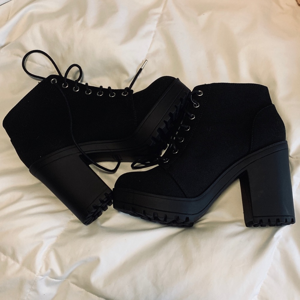 Combat Boots w/ Thick Heel